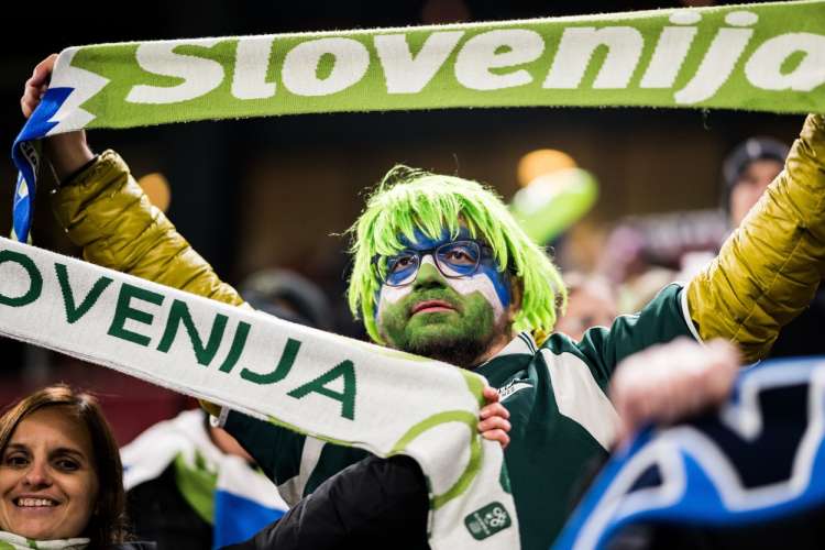 danska - slovenija, slovenski navijači