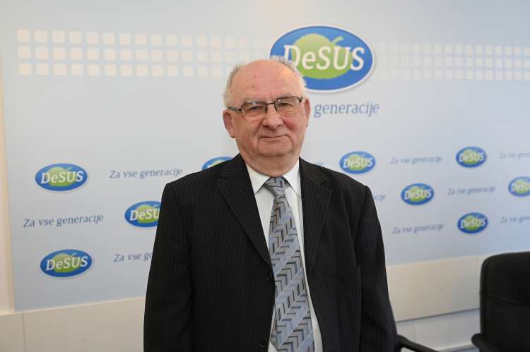 Anton Rifelj (na fotografiji), trenutni predsednik stranke DeSUS.
