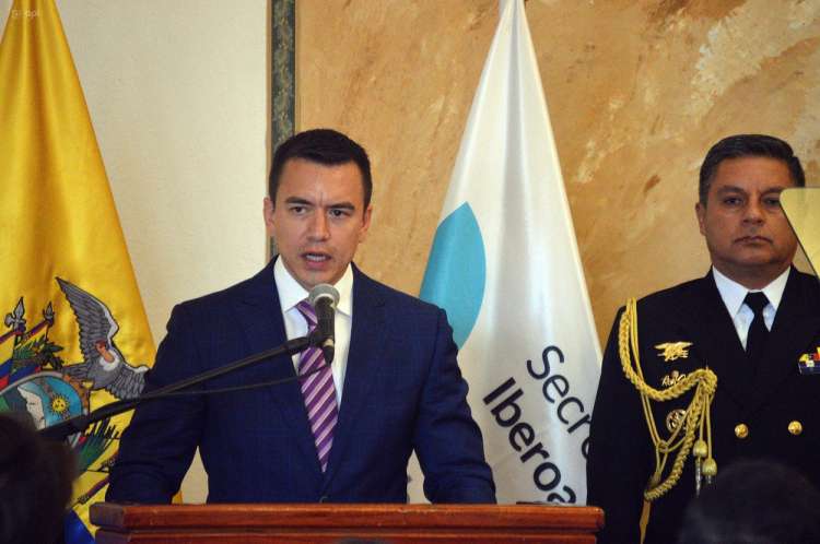 Ekvadorski predsednik Daniel Noboa je narkokartelom napovedal vojno.