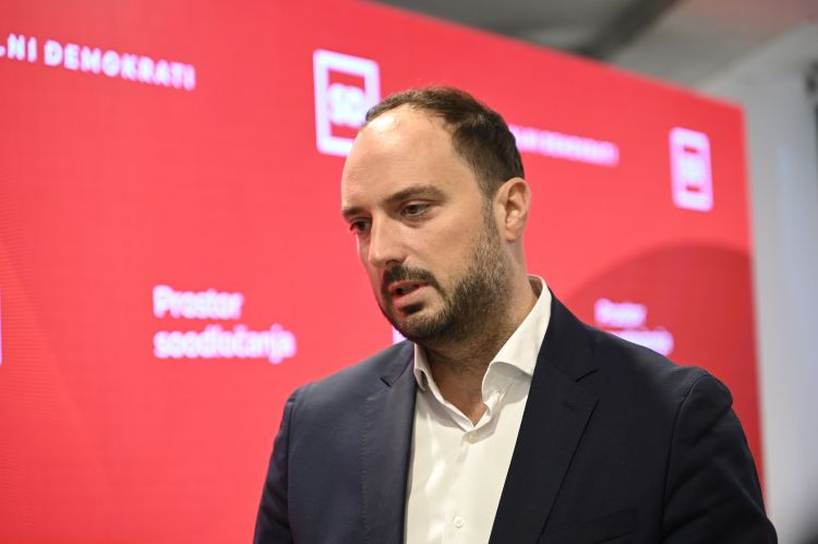 1702382906-dsc2167-01-1702382890043