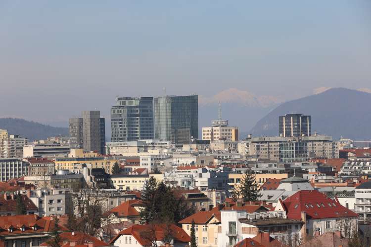 Ljubljana, mesto, stanovanja, stavbe, hiše