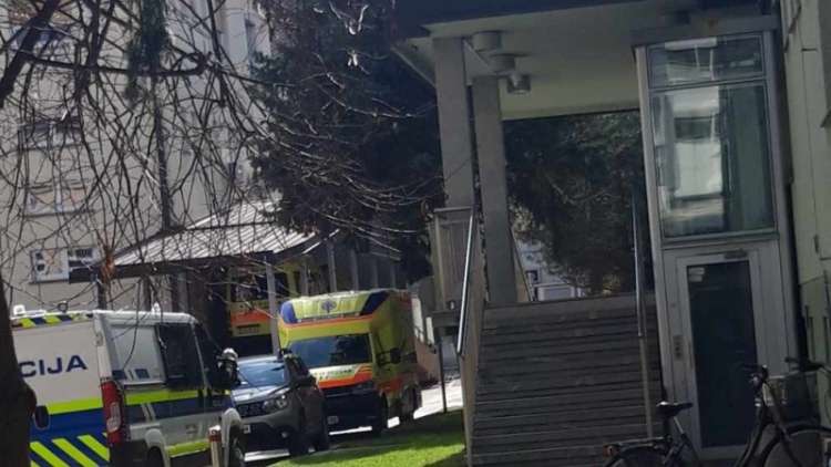 zzzs, celje, območna enota, napad, rešilec
