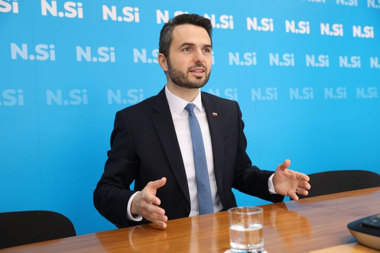 matej tonin pl3.jpg