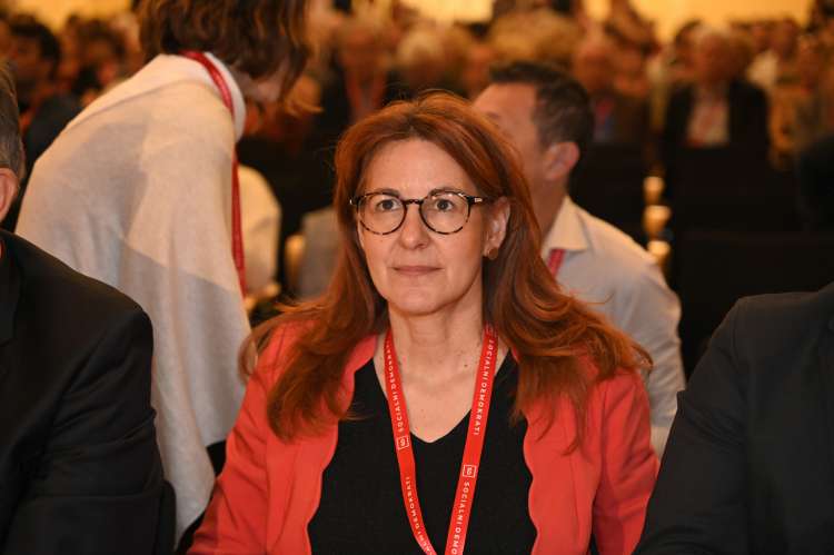 Andreja Katič (na fotografiji) je za vodenje svojega kabineta izbrala Anjo Plevčak, ki je do zdaj vodila pisarno glavnega tajnika SD Klemna Žiberta.