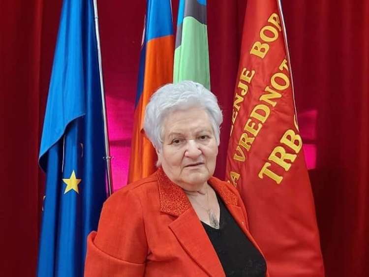 mari govejšek.jpg