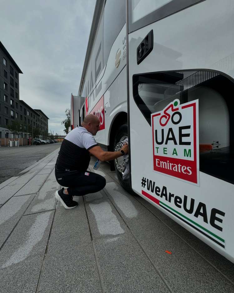 uae avtobus