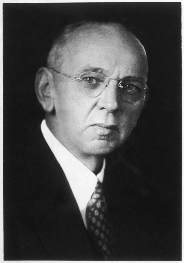 Edgar Cayce