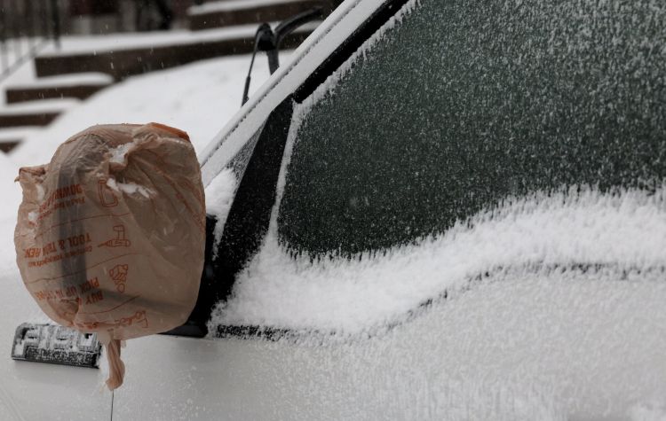 snezno-neurje-zda, led, sneg