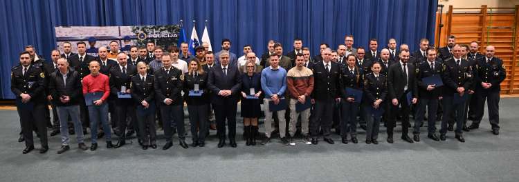 policija, medalje-za-hrabrost