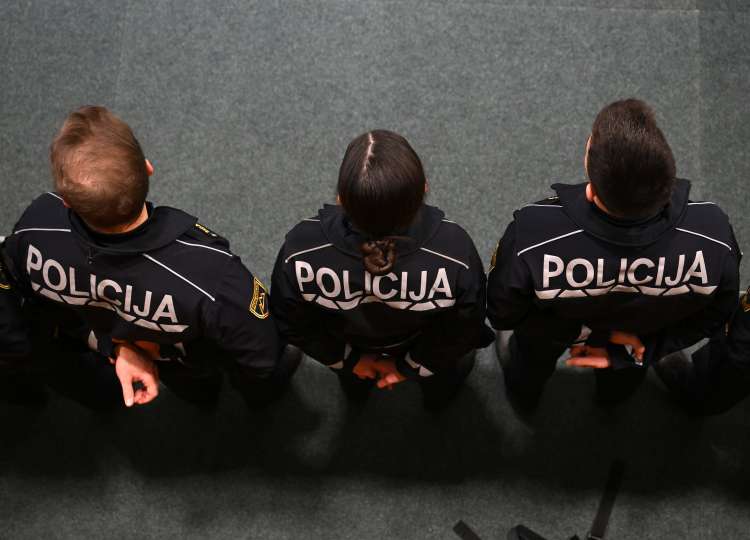 policija, medalje-za-hrabrost