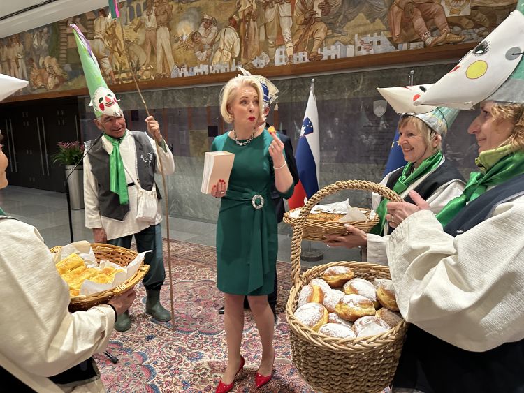 urska-klakocar-zupancic, pust, obrski-prutarji