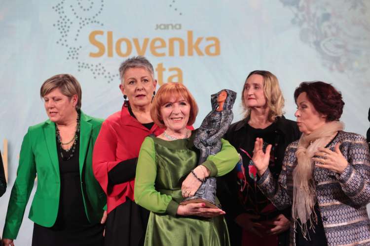 Jolanda Grom Ravnikar