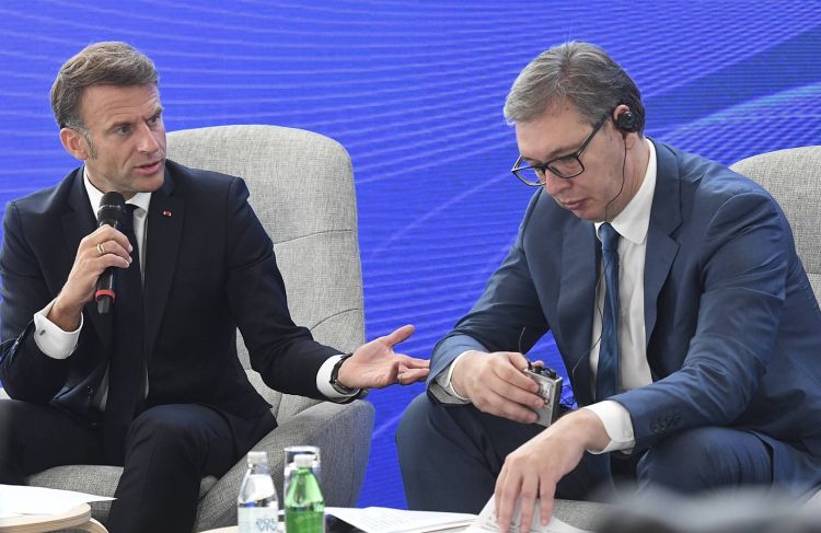 macronj-vucic