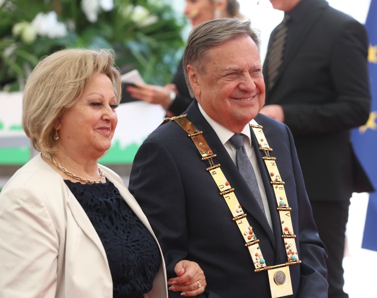 Nada verbič, zoran janković
