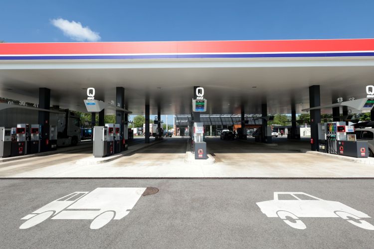 bencinski servis, slovenija