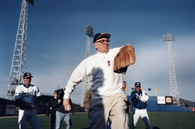 Warren Buffett, baseball