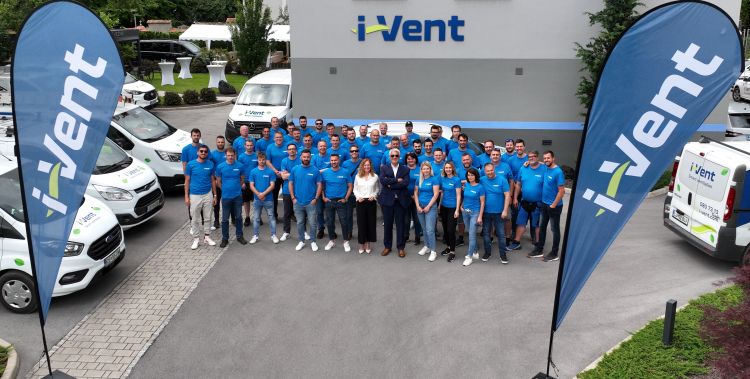 i-Vent_ekipa_manjša.JPG