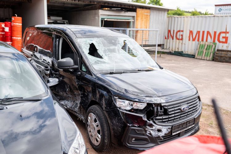 mercedes, st. georgen, avtohiša.jpg