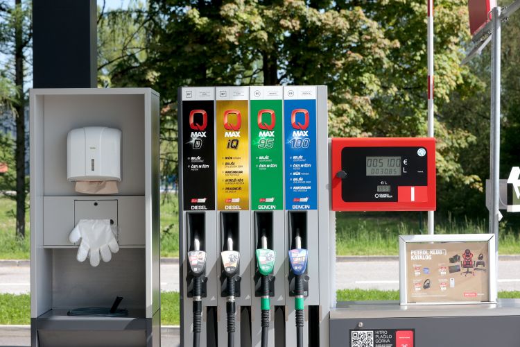 bencinska črpalka, petrol