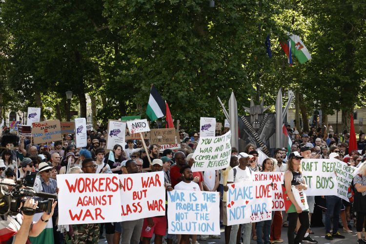 protest, nato, oborozevanje