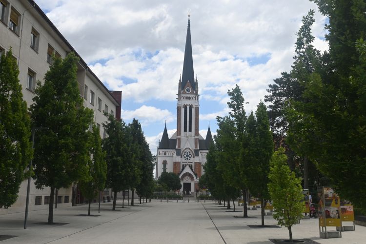 aleksander-ernisa, evangelicanska-cerkev