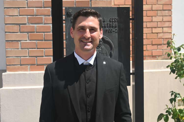 aleksander-ernisa, evangelicanska-cerkev