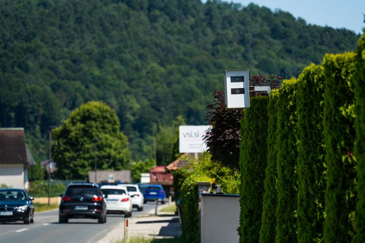 nelegalni radar, domači radar