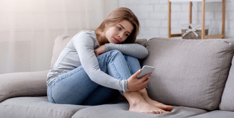 telefon, žalost, depresija