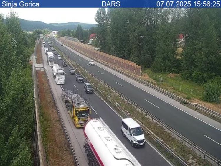 sinja gorica, primorska avtocesta, zastoj, 7.7..jpg