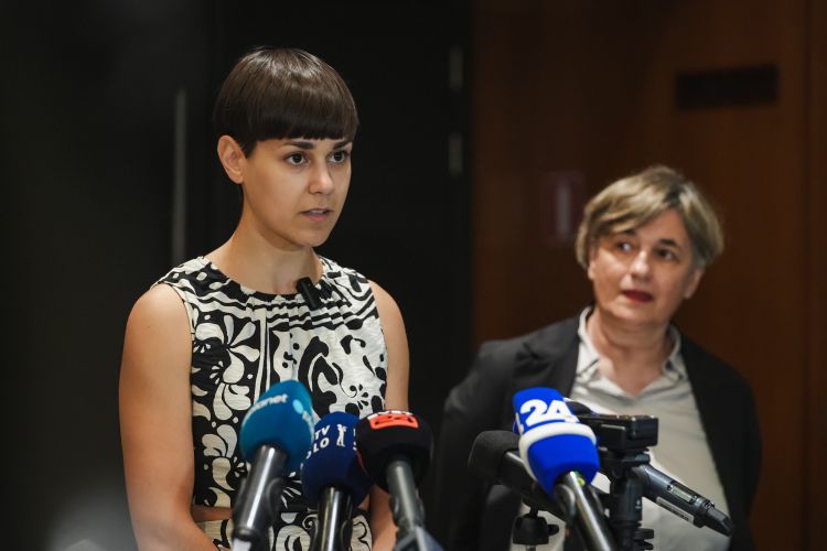 sara žibrat, Nataša Sukič