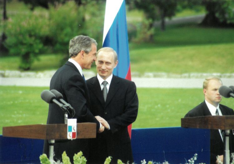 arhiv, 16-6-2001, george-bush, vladimir-putin, brdo-pri-kranju