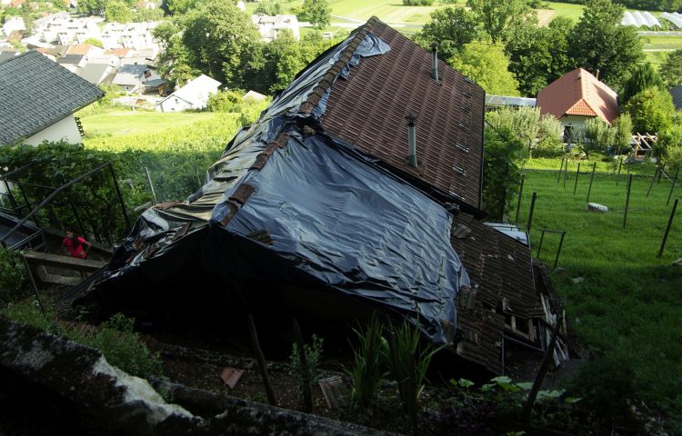 zidanica, straska-gora, skala, pocervina