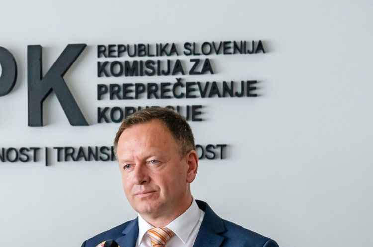 947258_187-kpk