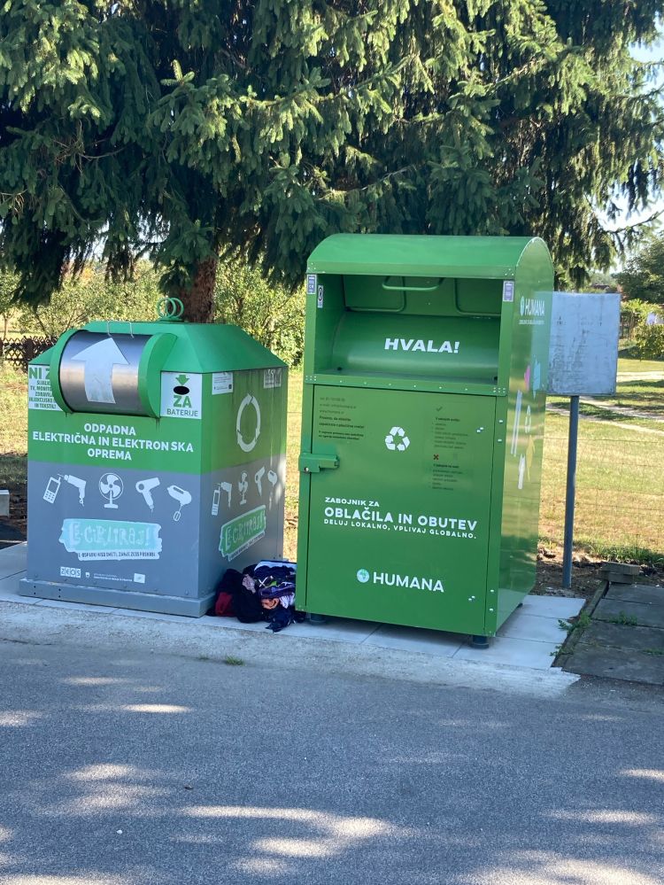 zabojnik-za-oblačila-in-obutev, humana