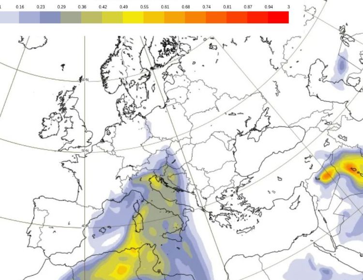 Napoved ravni prašnih delcev v ozračju za četrtek zjutraj.