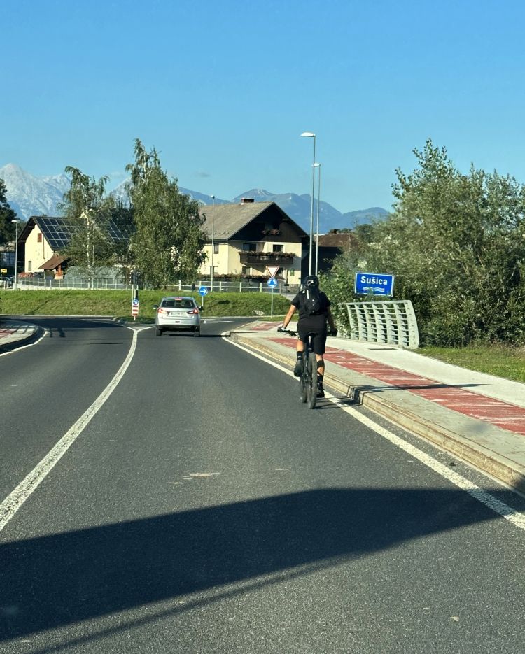 kolesar, kolesarska steza, prekršek