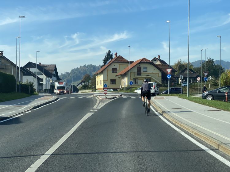 kolesar, kolesarska steza, prekršek