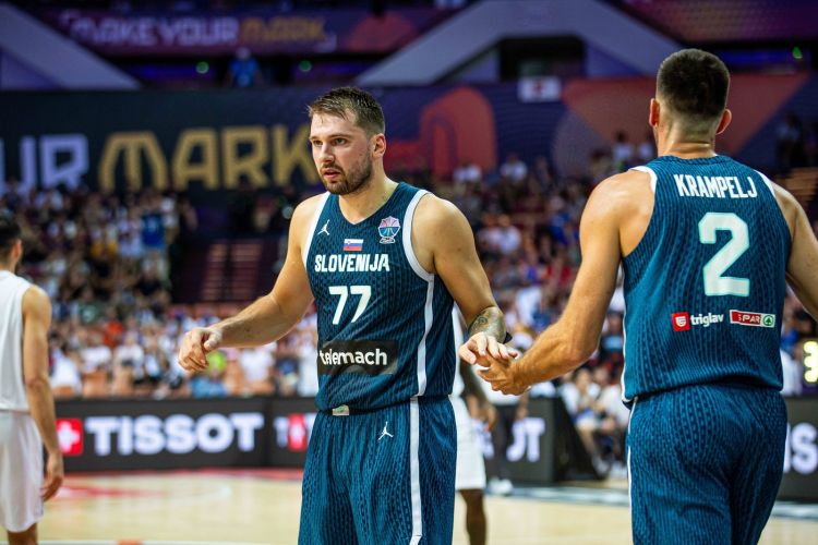 luka doncic slovenija kosarka eurobasket.jpg