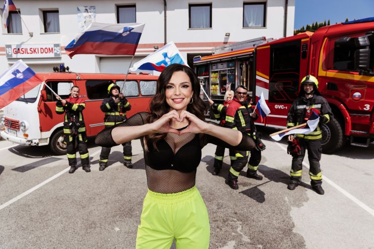 Natalija Verboten je v videospot povabila tudi gasilce iz Zgornje Kungote, ki letos praznujejo 100 let.