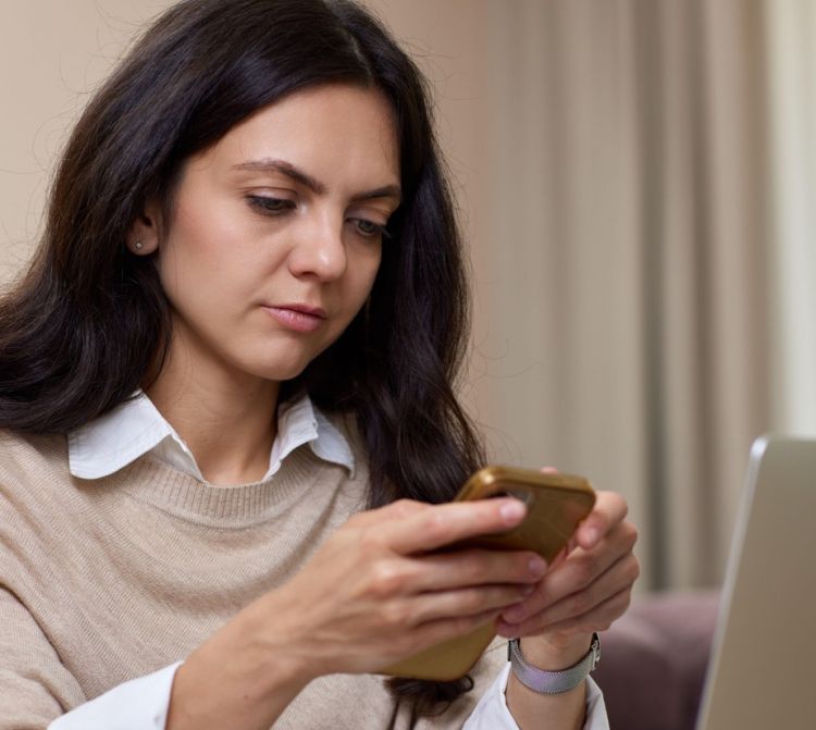 denar nakazilo takojšnje plačilo