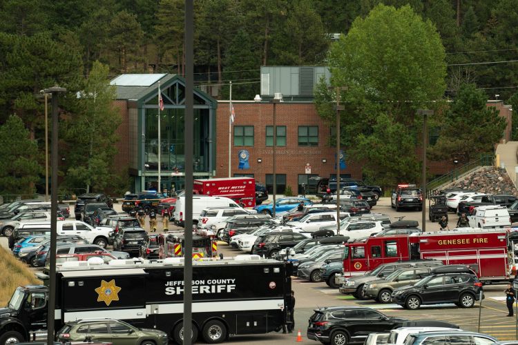 Srednja šola Evergreen.jpg