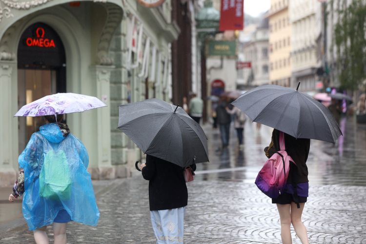 vreme, dežnik, padavine