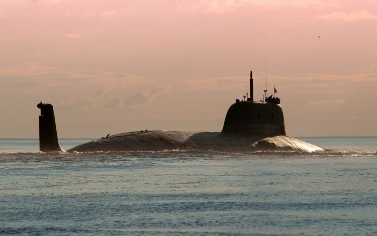 podmornica, zirkon.jpg