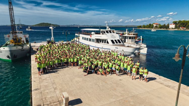 Veseljaki so zavzeli Vodice in pričarali pravo slovensko veselico.