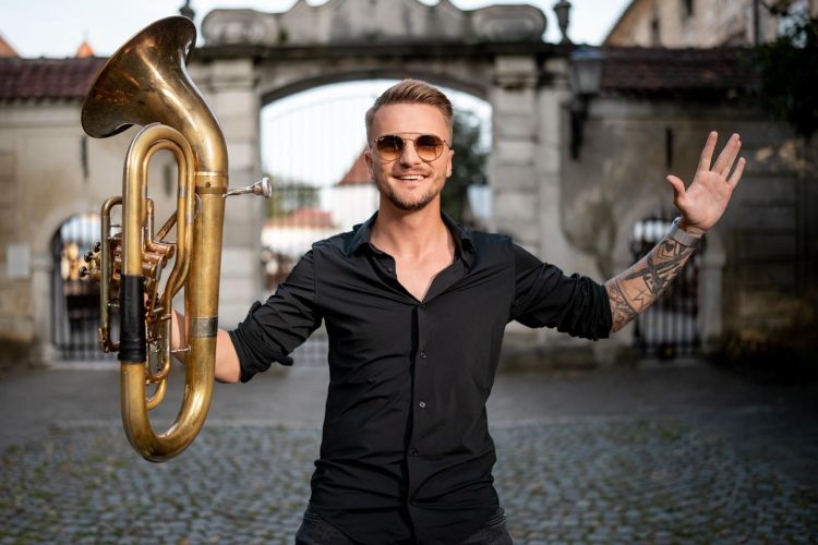 Za svoj 31. rojstni dan je Lovro Sadek dobil najlepše darilo - hčerkico Lori.