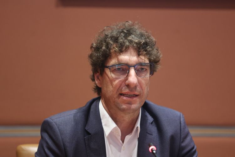 1751884680-2-1751884611612