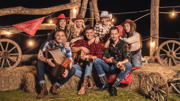 Videospot so Gadi posneli v country stilu na Kmetiji Čož.