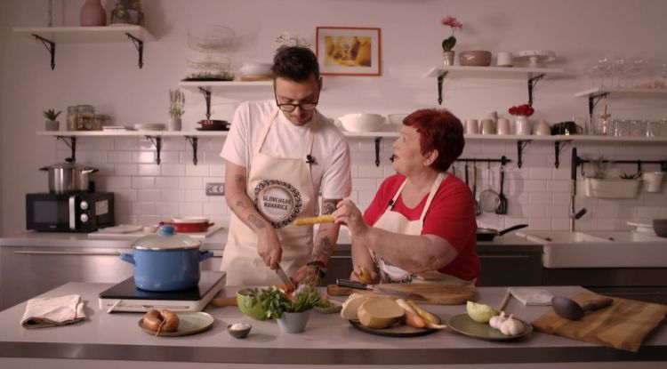 Vsaka barva zelenjave ima svoj zato, pravi Marija, ki svetuje, da v ričetu uporabimo korenček vseh barv.