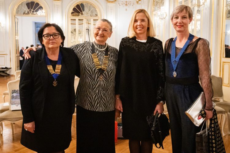 484871160_1070262701807395_2099672231742548958_n