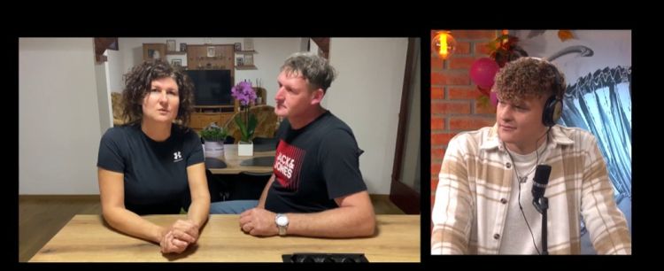 Mama Ljubica in oče Jani sta s svojim odzivom do solz ganila sina Gašperja.